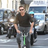 Hugh Jackman leaves the Radio 1 studios Photos | Picture 75435